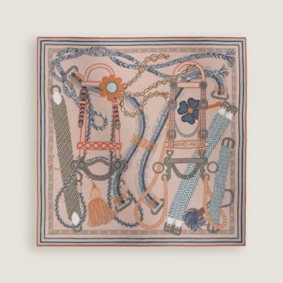 SALE！ HERMES シルクスカーフ グレージュマゼンダ 希少 お洒落 SALE！ HERMES シルクスカーフ グレージュマゼンダ 希少 お洒落 SALE